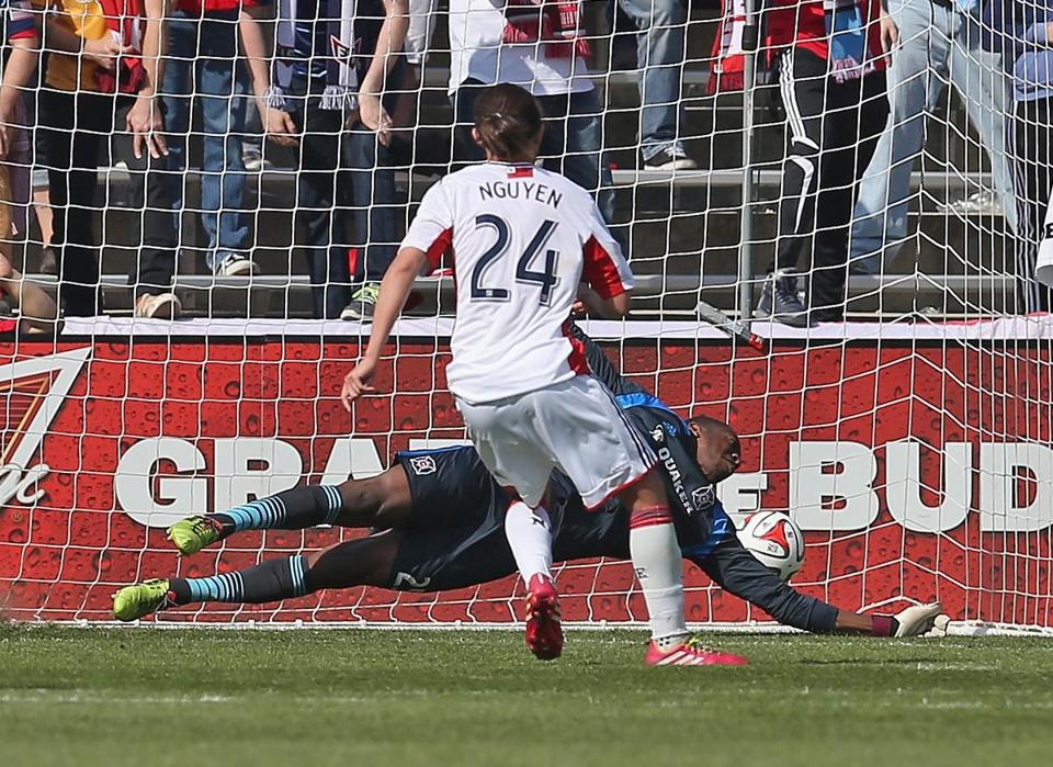 Revolution’s Lee Nguyen makes opponents pay for penalties - Sports - The Boston Globe